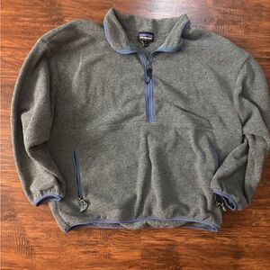 Gray Patagonia fleece Sweater
